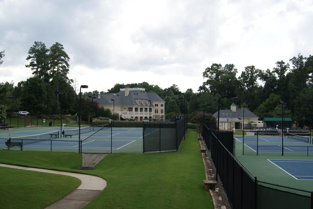 Falls Tennis Club